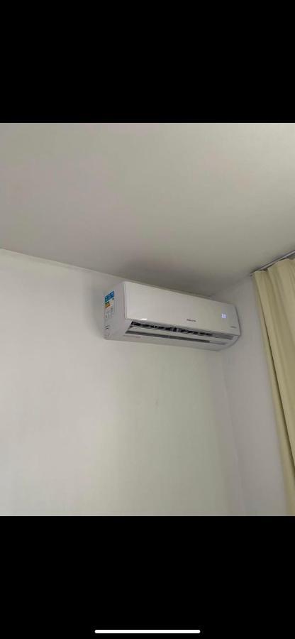Casa Quintal Bueno! 5 Quartos Com Ar Split E Internet Ultra! Perto Do Melhor De Goiania! Marista Parques Areiao E Vaca Brava Hospital Premium Mater Dei Blue Fit Perdomo Goiania Shopping! Bagian luar foto